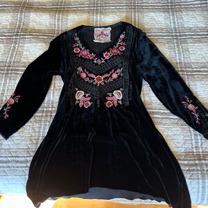 Black velvet Johnny Was top